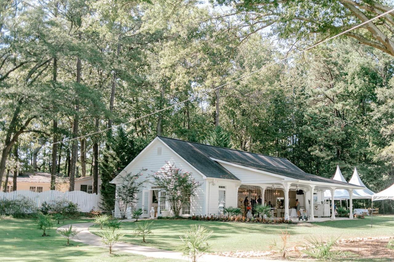 Georgia Palms & Gardens Bed & Breakfast Powder Springs Exterior photo